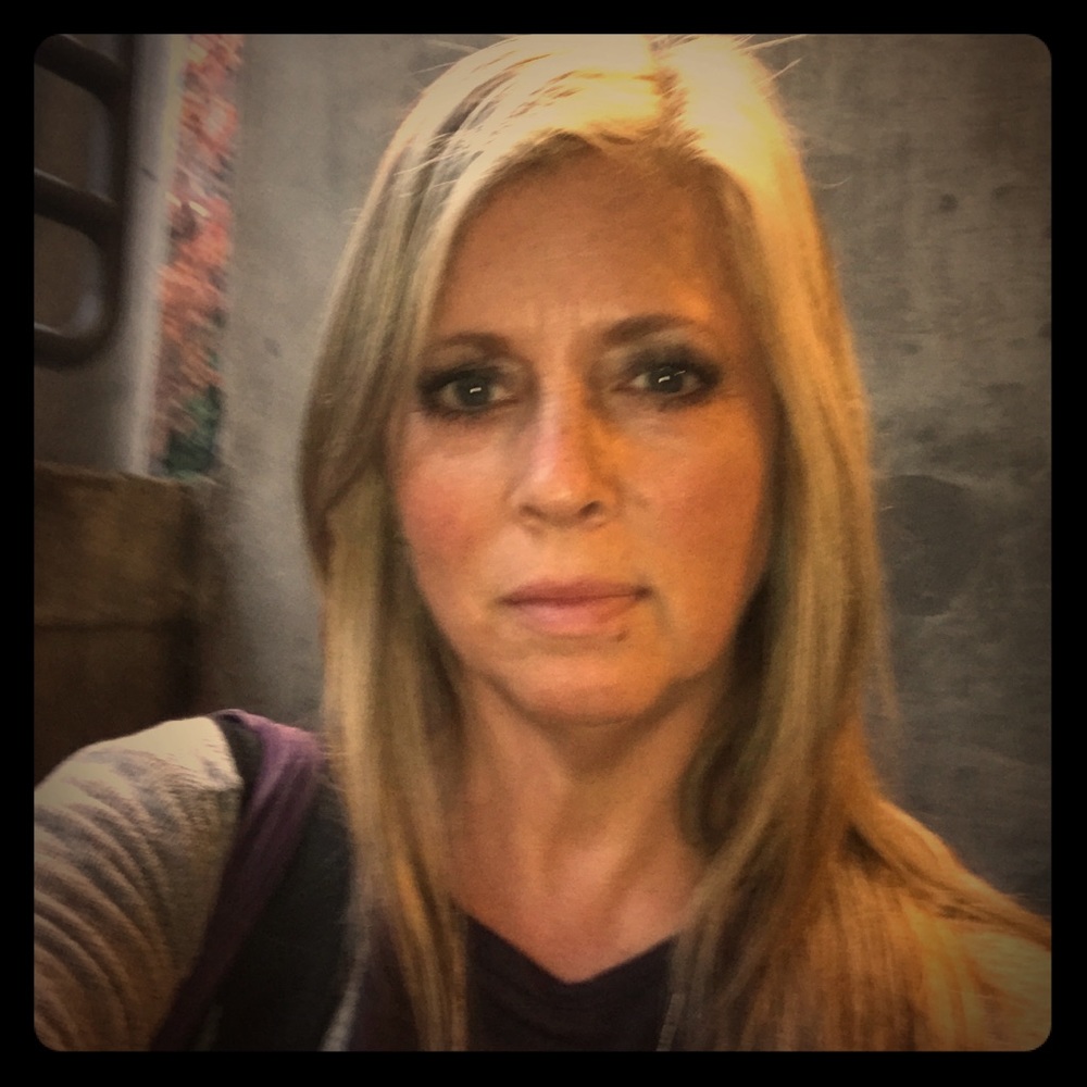 Meet your Posher, Colleen - Picture 5 of 7